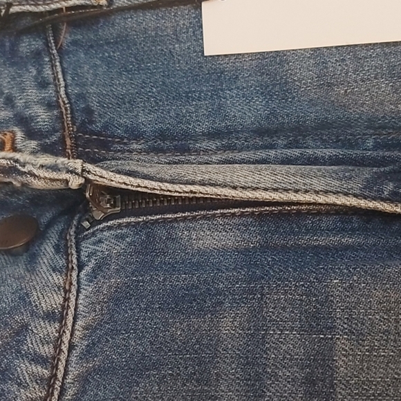 NWT Disclosed Distressed Mom Jeans with Cuffed Hem Medium/Light Wash‎ Size 31 - Picture 8 of 9